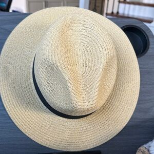Chic Beige Sun Fedora Hat